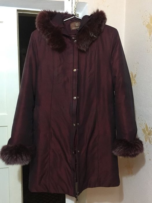 Продам женские куртки