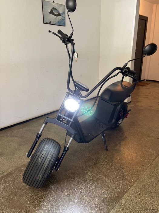 Vand scuter electric