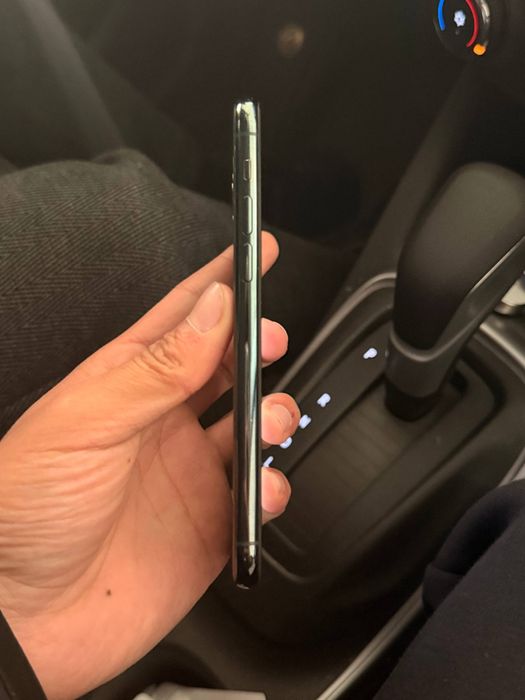 Iphone 11 pro max 64 gb ekran arginal qo’yilgan