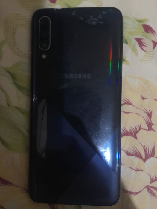 Самсунг а30s        .