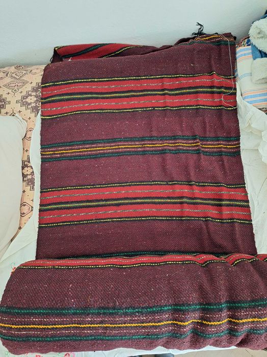 Ръчно тъкани килими и черги