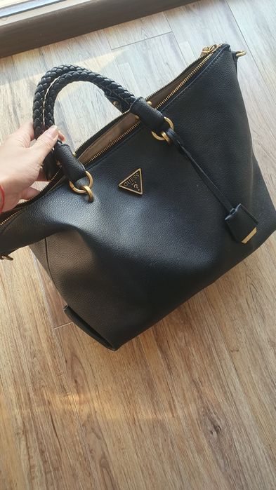 Geanta Guess conditie impecabila