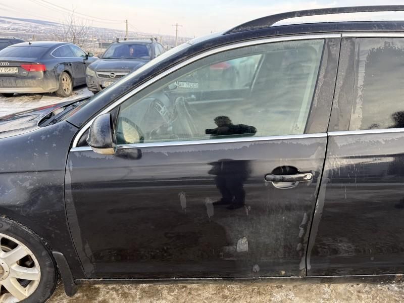 Portiera usa stanga fata Volkswagen Golf 5 Break culoare negru - lc9x