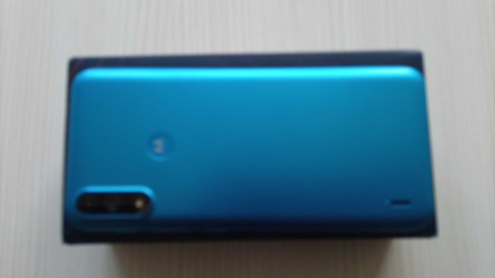 Motorola Moto E7 Power 64GB/4GB RAM blue подарък часовник