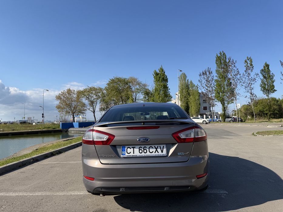 Vand Ford Mondeo