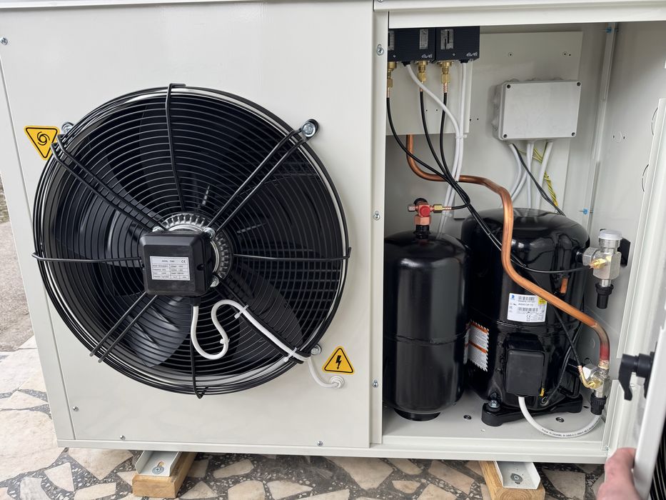 Agregat carcasat refrigerare congelare vitrina frigorifica nou diverse