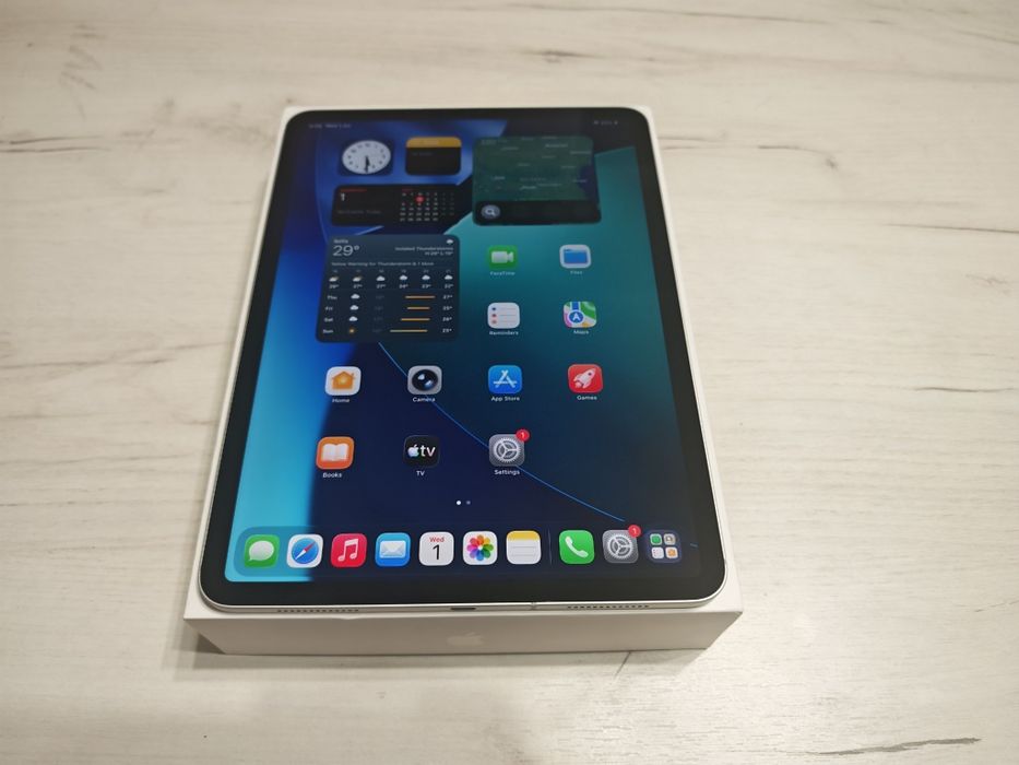 Като нов iPad Pro 11" 2nd Gen 128 GB WiFi+Cellular
