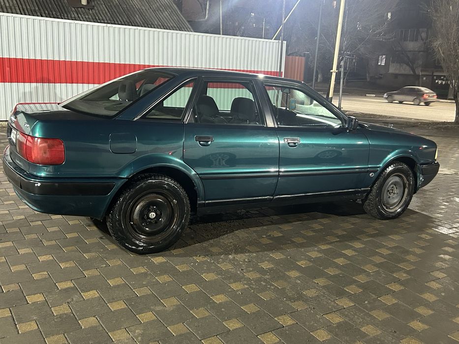 Продам ауди 80 Б4