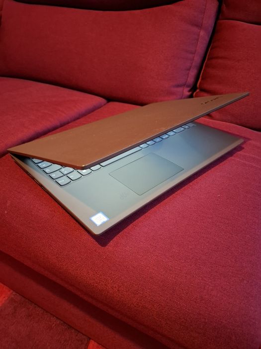 Laptop Lenovo V130 i3 gen.7 SSD model Slim