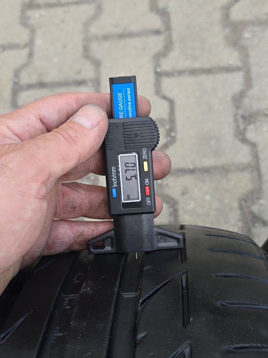 225 40 18 Bridgestone