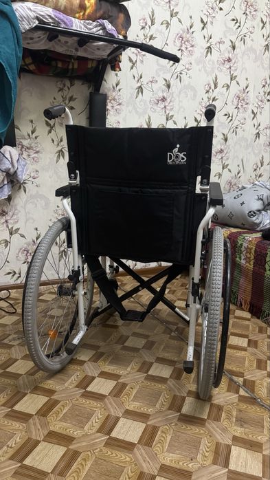 Инвалидная коляска