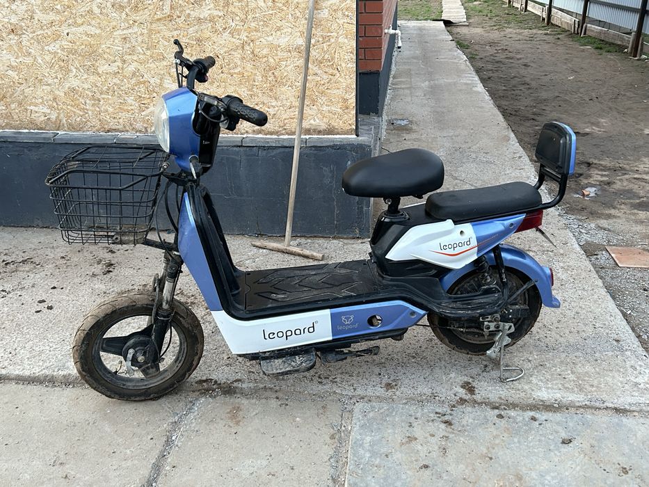 Электро мопед в хорошем сост.