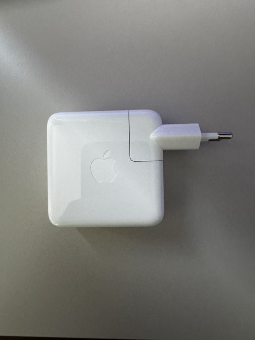 Apple 70W USB-C Power Adapter