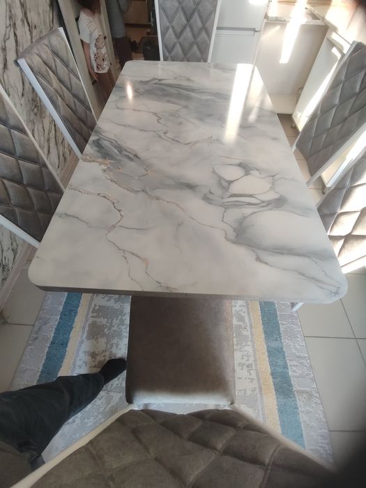 Кухонный стол +стулья