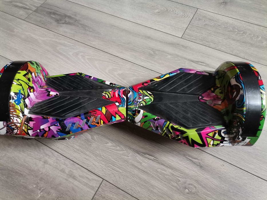 Vând hoverboard.