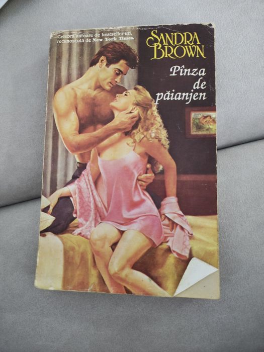 Donez cărți în română și engleză