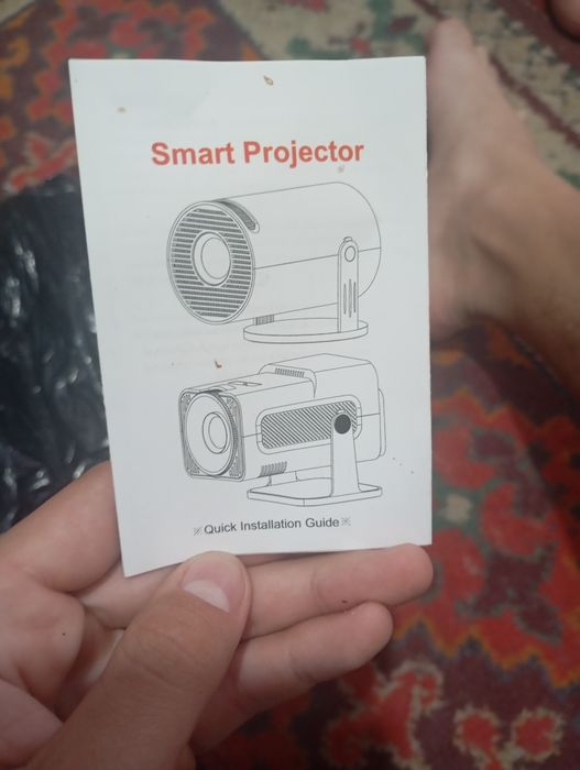 HY320 Mini Projector
