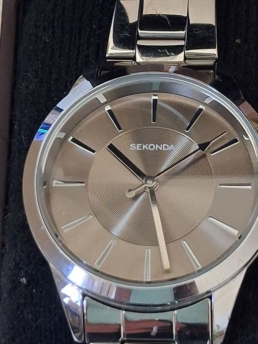 Ръчен часовник Sekonda, дамски