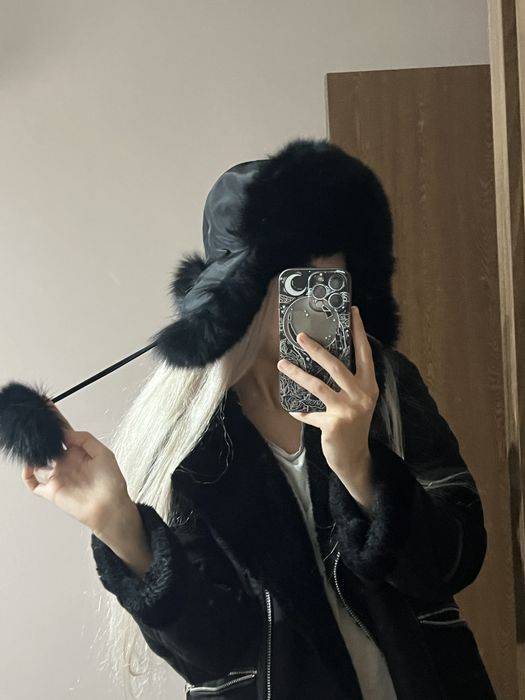 Шапка ушанка от естествен косъм лисица