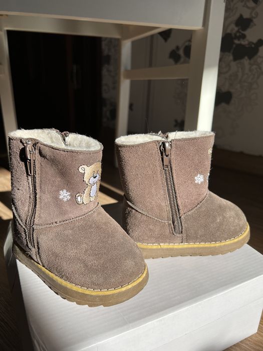 Продам детские угги