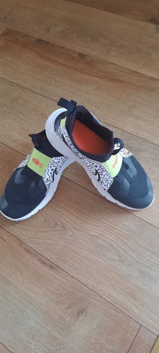 Nike mărime 36.5