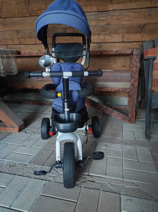 Trotineta stare buna.
