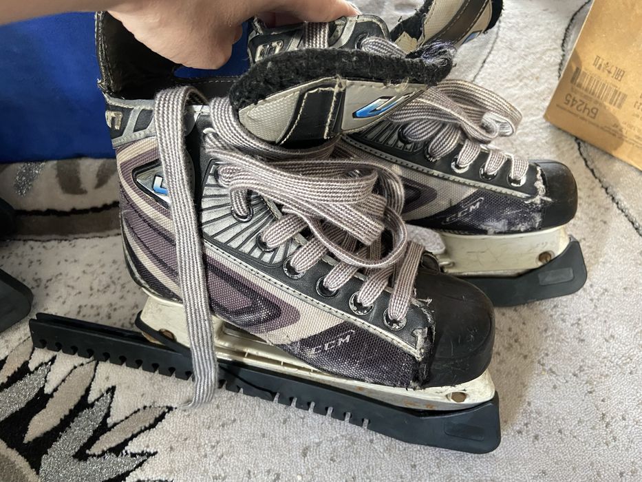 Коньки фигурные разные размеры