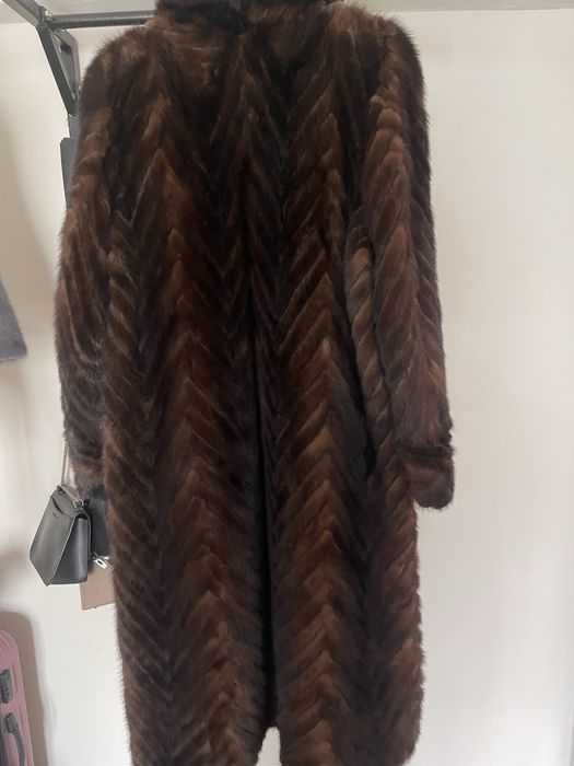 Продам норковую шубу