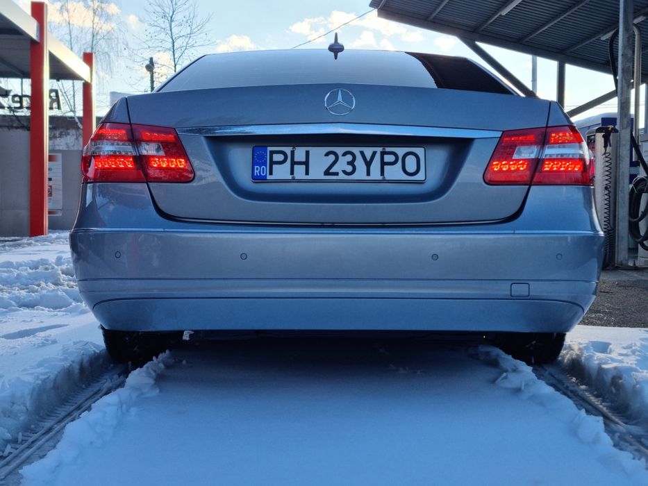 Mercedes-Benz E200d BlueEFFICIENCY 2011