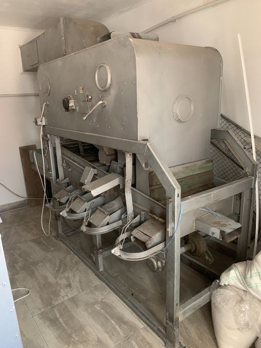 Se vinde urgent!!! Linie ambalat seminte