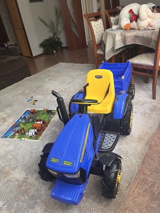 Продам синий трактор