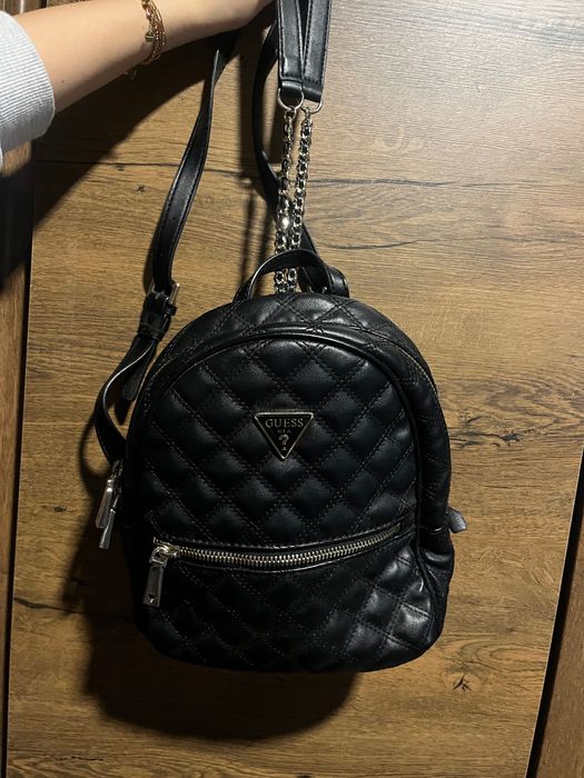 Guess оригинална раница