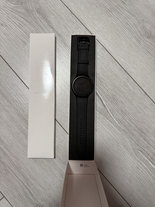 Galaxy Watch  Чисто нов