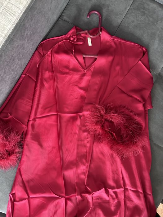 Пижамы, халаты с сорочкой