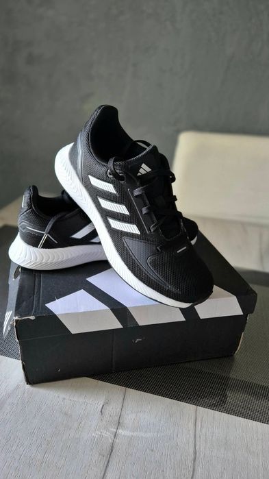 Маратонки Adidas