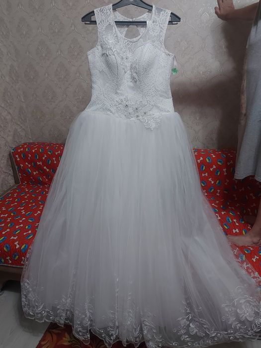 Продам свадебное платье