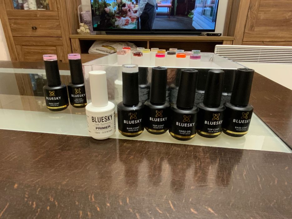 Сет от гел лакове и други артикули - bluesky