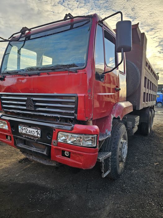 Продам самосвал HOWA