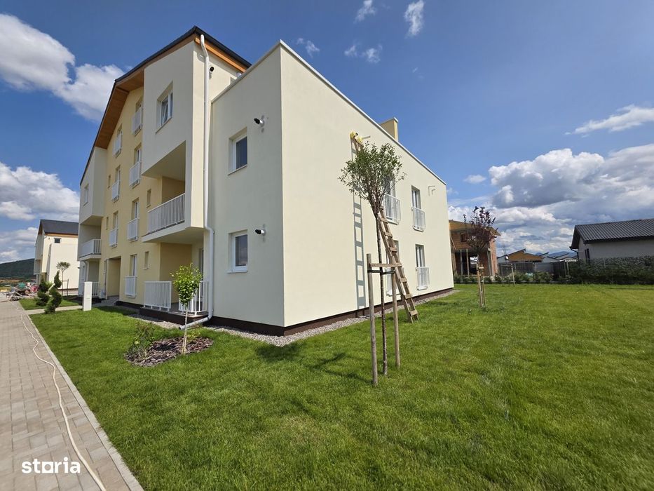 Apartament cu trei camere in vila, Primaverii, Sanpetru — fotografia 3