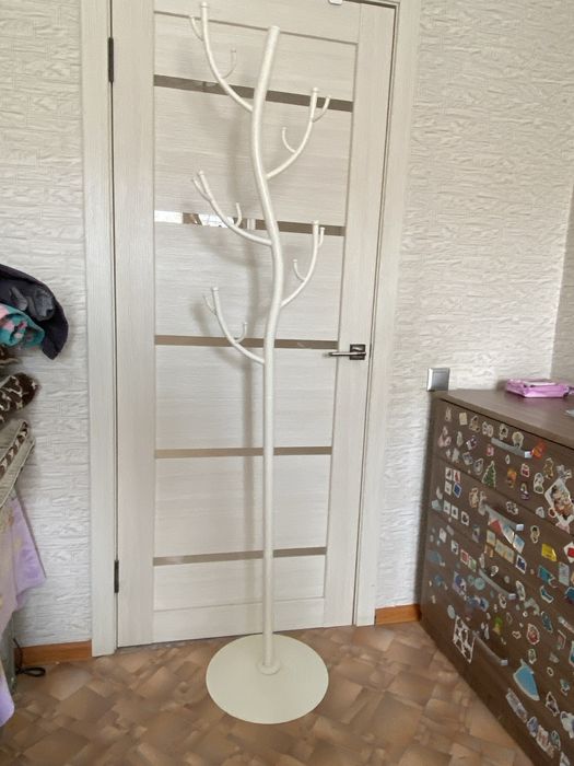 Вешалка в отличном состоянии