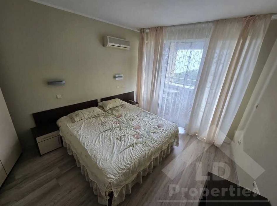 Двустаен апартамент с панорамна гледка, к.к."Чайка"