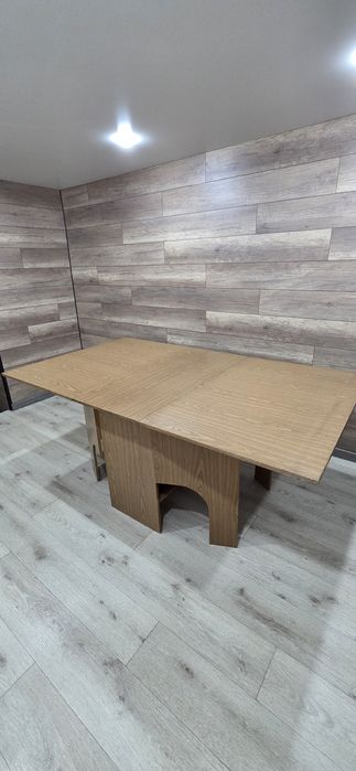 Стол книжка праздничный