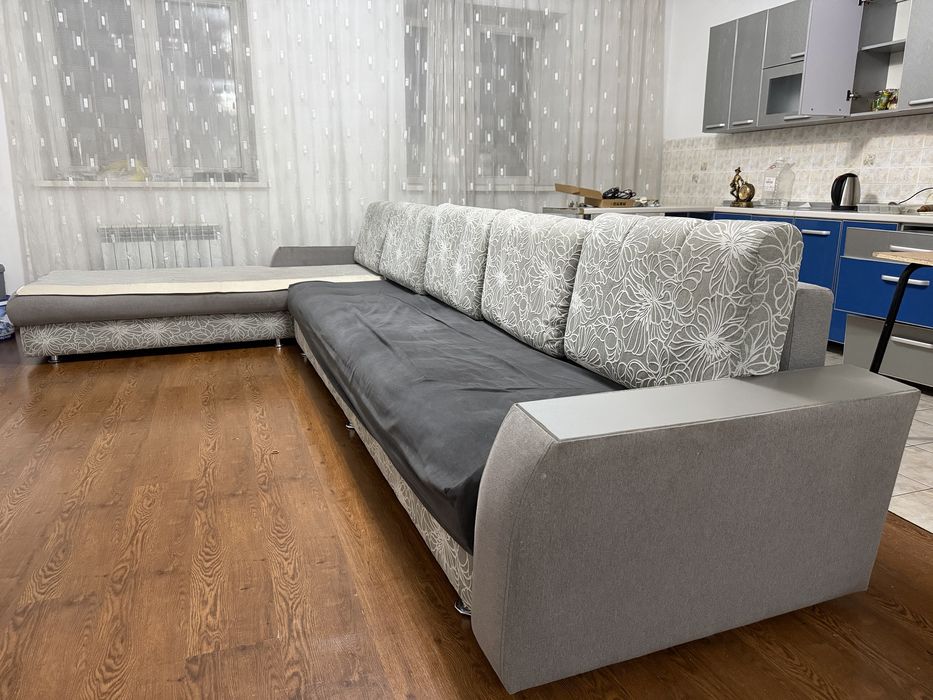 Продам диван размер 4.20 раскладной