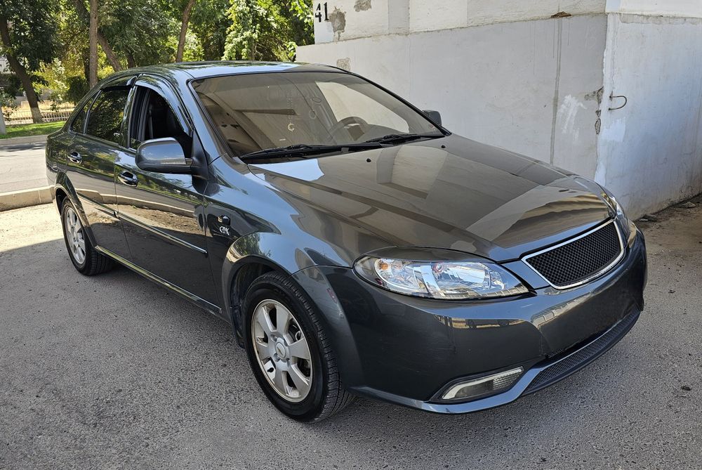 Продаю Gentra 2018