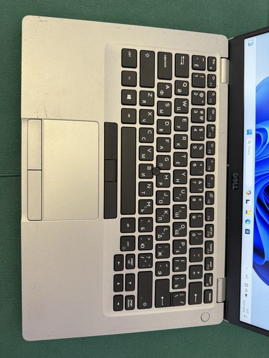 Ноутбук Dell с TouchScreen, i5 10th gen
