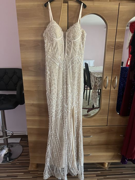Rochie cu perle