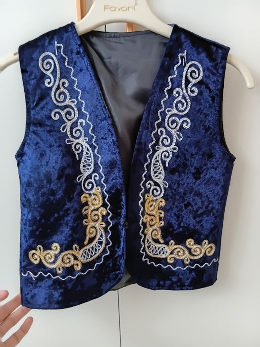 Ұлға, қызға кәжекей