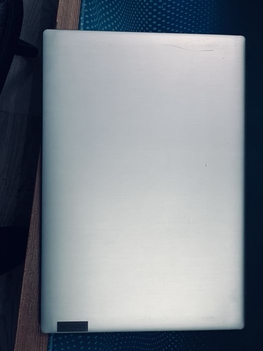 Lenova iadepad3.  Ленова