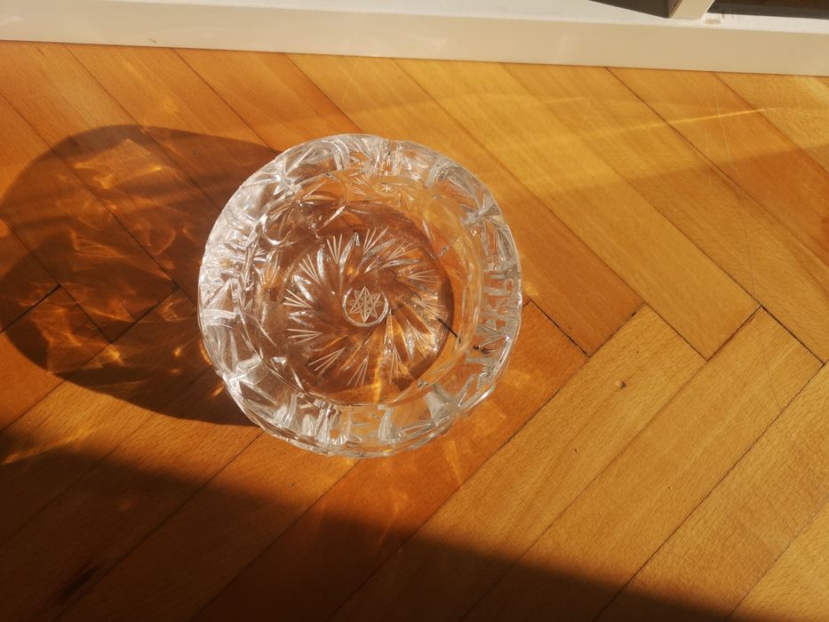 Кристален пепелник