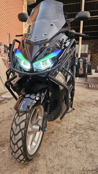 N-MAX в максимальной комплектации